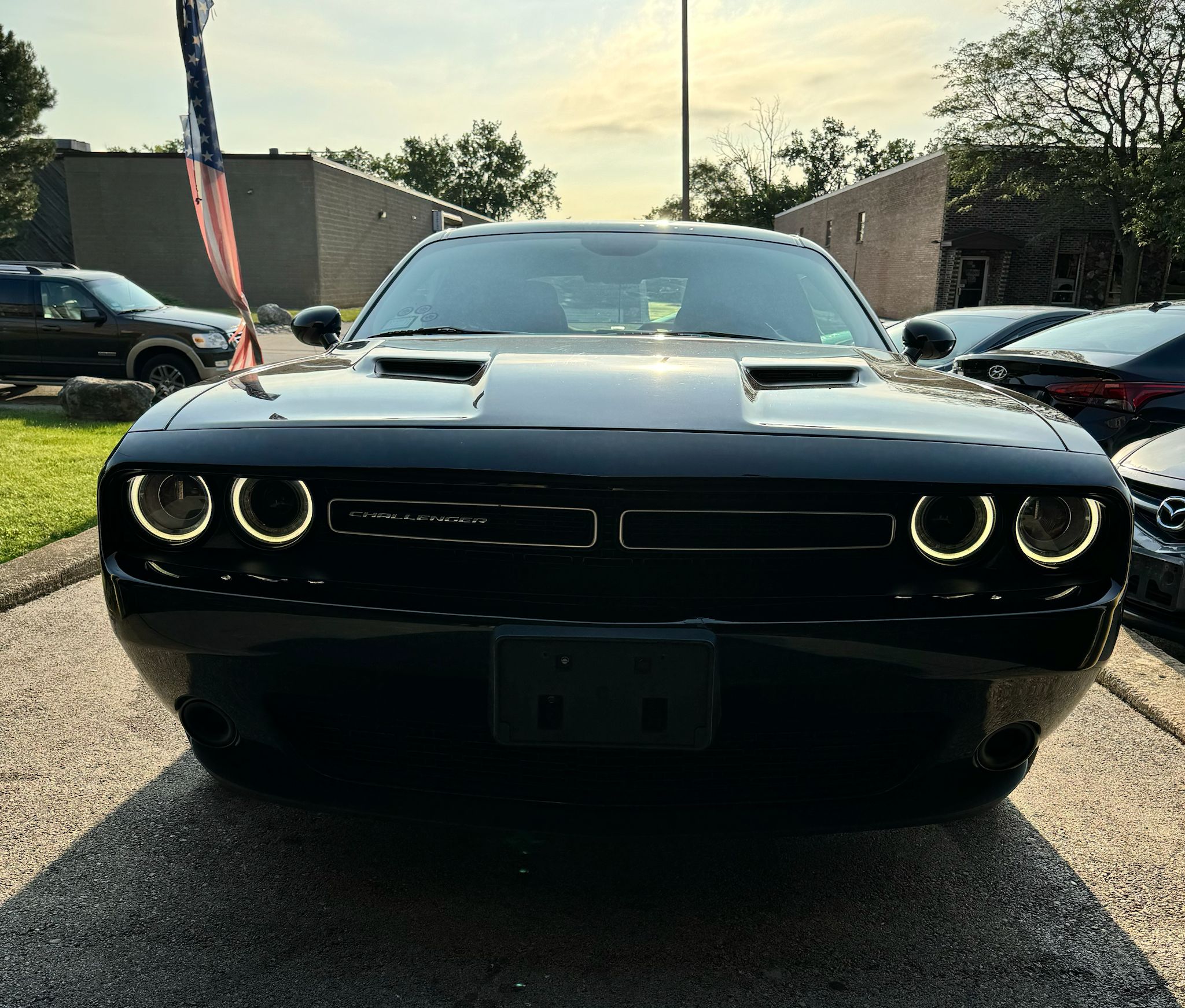 
								2016 Dodge Challenger SXT full									